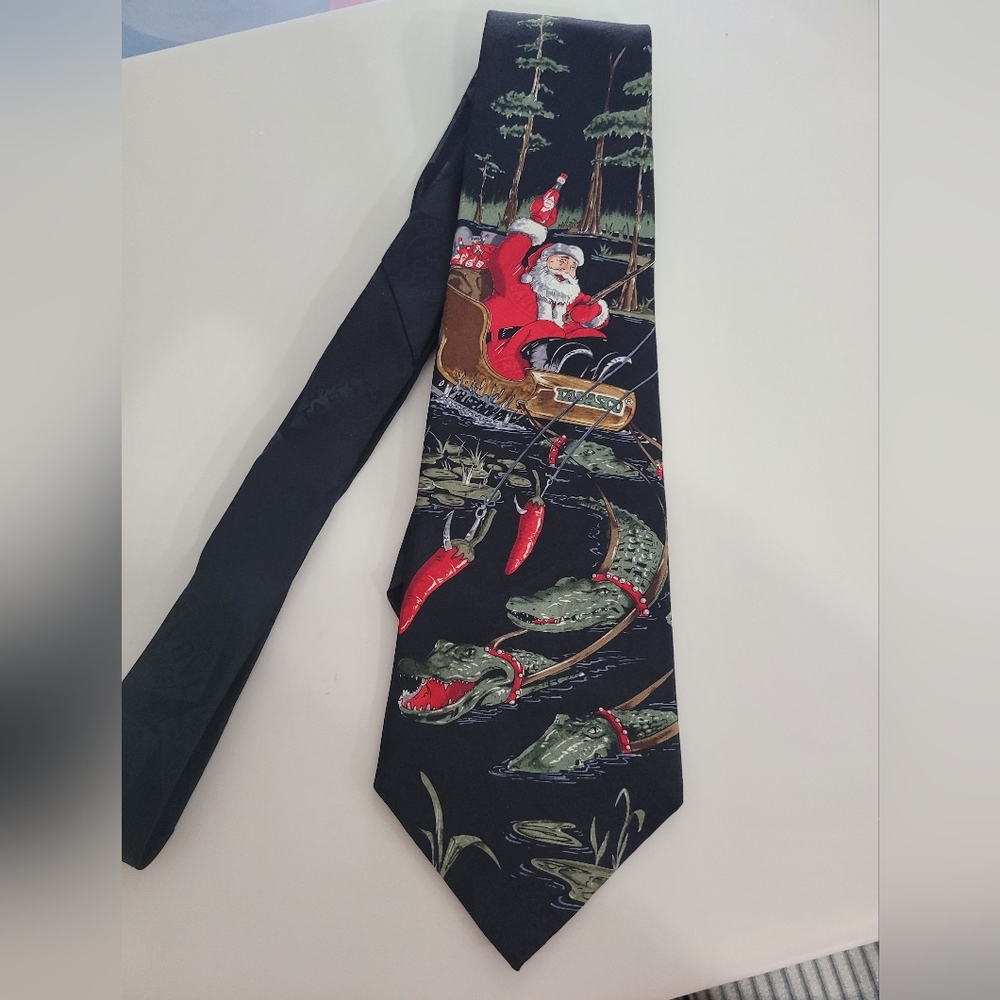 Tabasco Silk Santa Tie